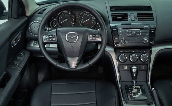 Mazda 6