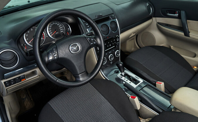 Mazda 6