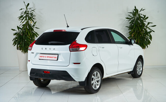 Lada XRAY