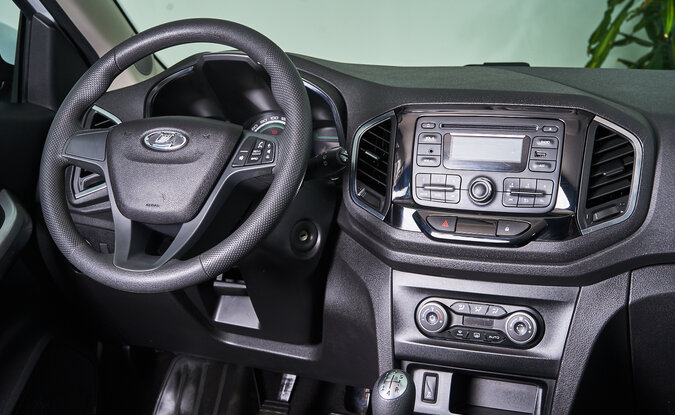 Lada XRAY