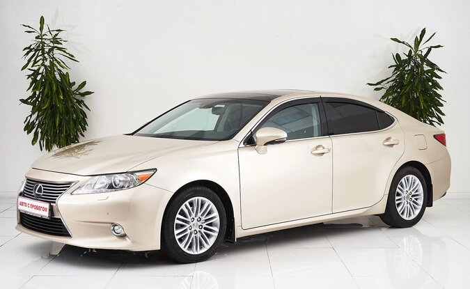 Lexus ES