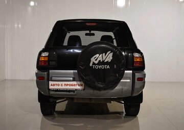 Toyota RAV4 Вид 4