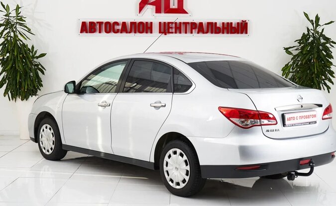 Nissan Almera