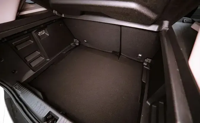 Lada XRAY